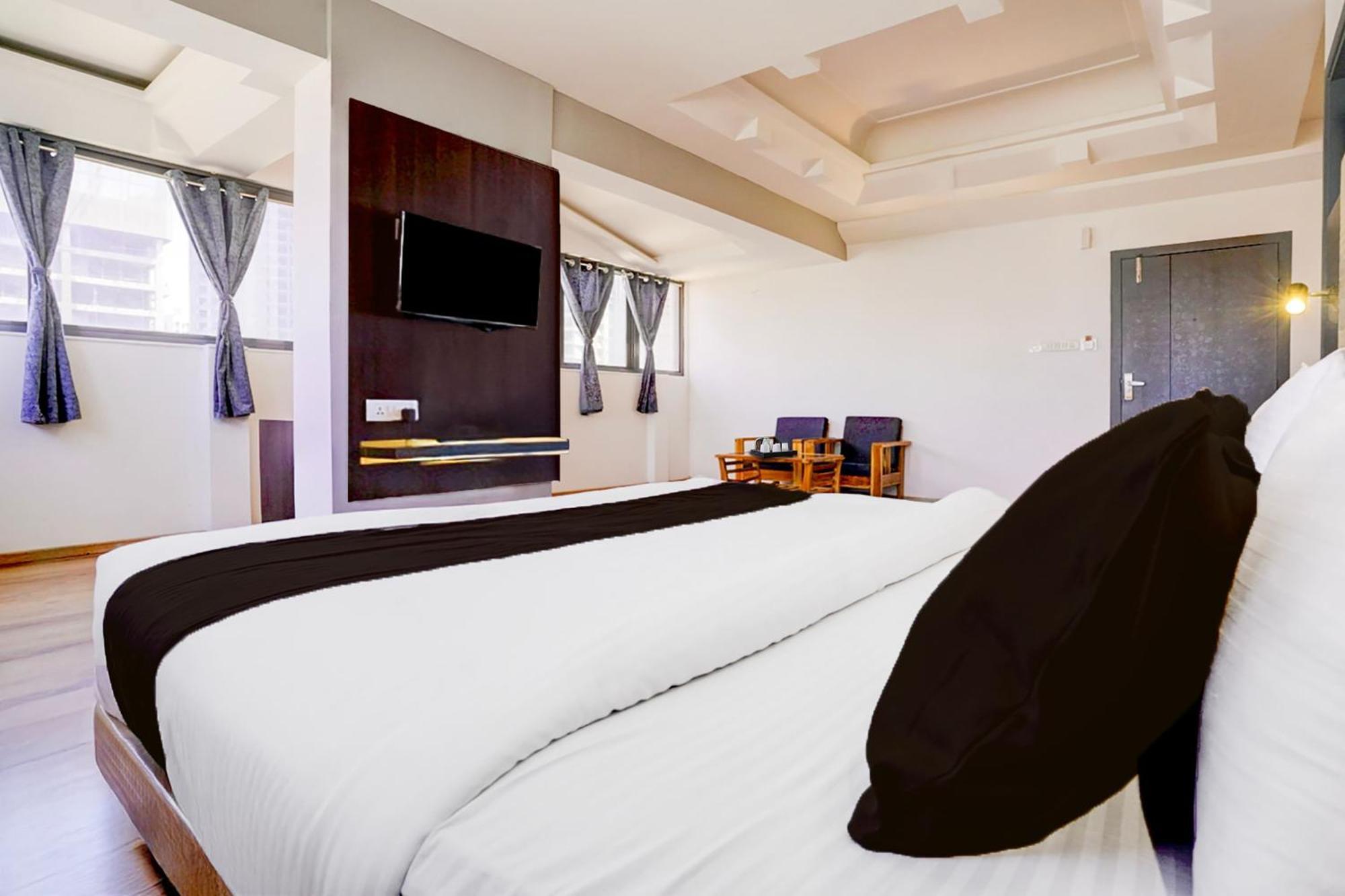 Super Townhouse Bombay Exhibition Centre Goregaon エクステリア 写真