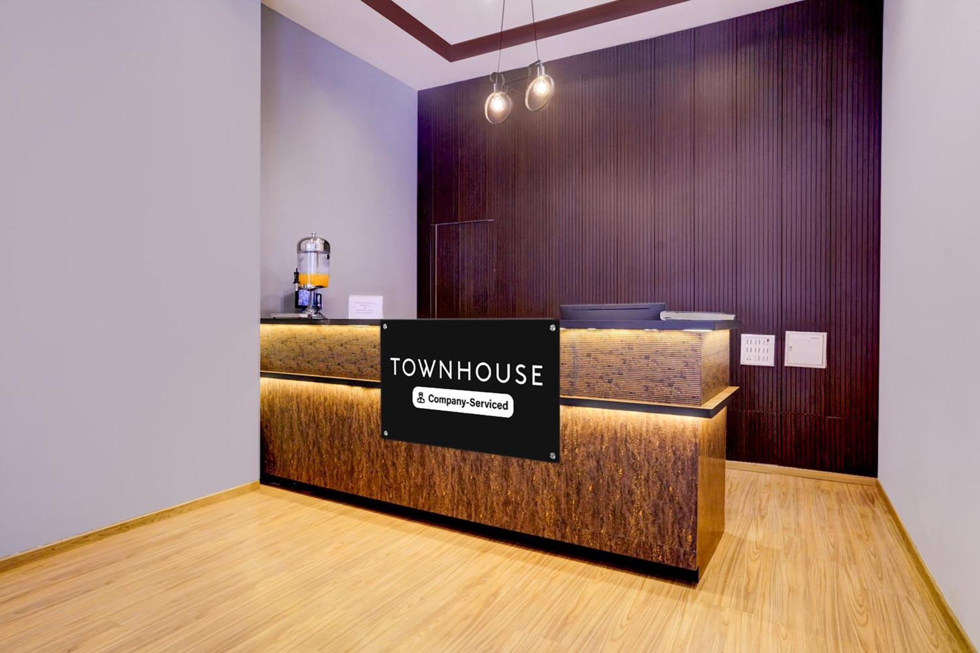 Super Townhouse Bombay Exhibition Centre Goregaon エクステリア 写真