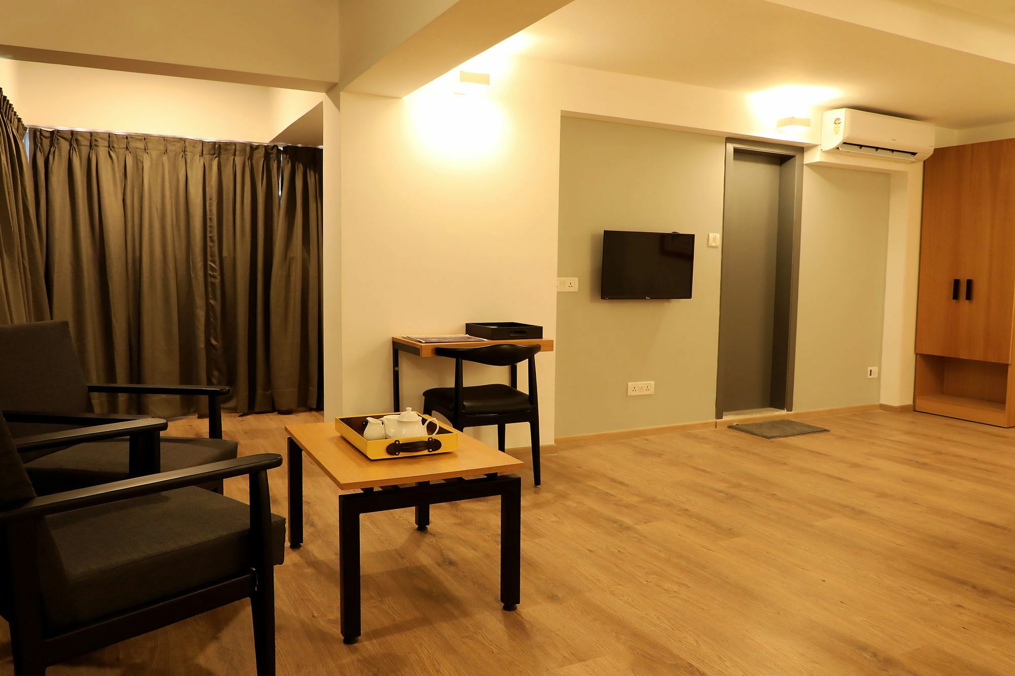 Super Townhouse Bombay Exhibition Centre Goregaon エクステリア 写真